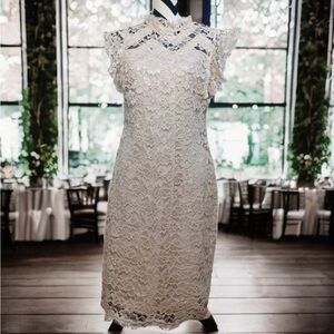 NWT Beige Dainty Floral Lace Sz 12 Wedding Evening High Neck Sheath Dress